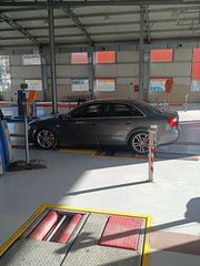 Audi A4 2004 Look sline-thumb-2