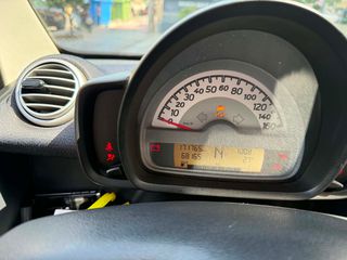 Smart ForTwo 2011 451-thumb-12