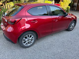 Mazda 2 2016 Mazda 1.5 diesel-thumb-2