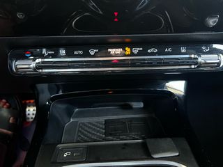 Mercedes-Benz A 250 2020 AMG-LINE 8G-DTC-thumb-36