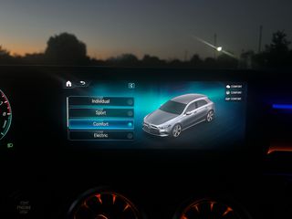 Mercedes-Benz A 250 2020 AMG-LINE 8G-DTC-thumb-10