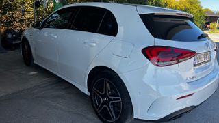 Mercedes-Benz A 250 2020 AMG-LINE 8G-DTC-thumb-18