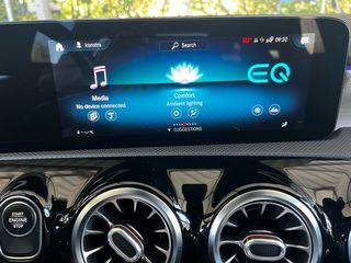 Mercedes-Benz A 250 2020 AMG-LINE 8G-DTC-thumb-31