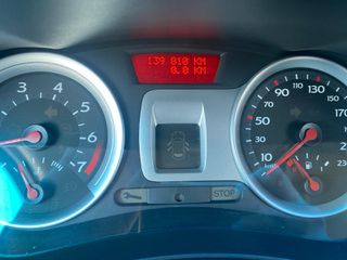 Renault Clio 2009-thumb-7