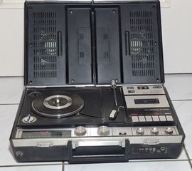 Ήχοσύστημα φορητο βαλιτσα vintage Ιαπωνικό Sanyo solid state stereo music center G-2612