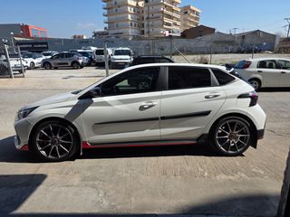 OZ FORMULA HLT GRIGIO CORSA και οι εργοστασιακές ζάντες 7.5x18 - 5x114.3 - για Hyundai i20N