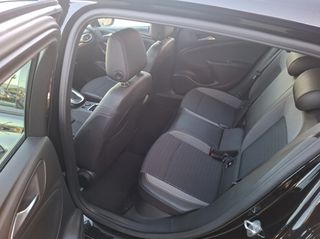 Opel Astra 2021-thumb-11