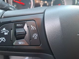 Opel Astra 2021-thumb-17