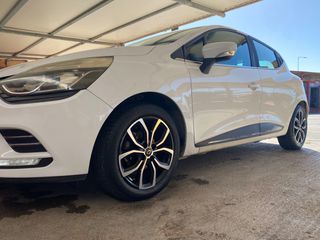 Renault Clio 2017-thumb-8