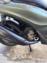 Roller / Scooter 2019 Beverly 300s-thumb-1
