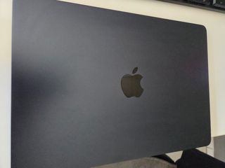 MacBook Air M3 (2024) 13" Midnight | Υγεία μπαταρίας 100% | Σαν καινούργιο