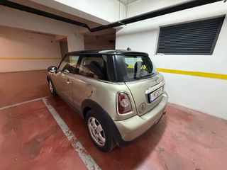 Mini Cooper 2010-thumb-4
