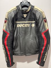 Πωλείται συλλεκτικό μπουφάν μηχανής Dainese – Ducati Corse