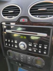 Ford Focus 2006 Ghia-thumb-4