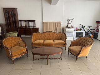 ΣΑΛΟΝΙ ΚΑΝΑΠΕΣ ΔΥΟ ΠΟΛΥΘΡΟΝΕΣ ΤΡΑΠΕΖΙ ΣΕΤ