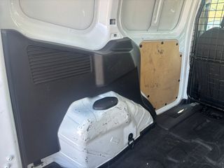 Ford Transit Courier 2017 1.5 TDCI & A/C-thumb-9