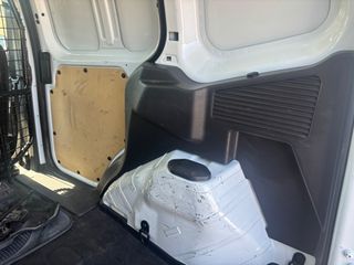 Ford Transit Courier 2017 1.5 TDCI & A/C-thumb-10