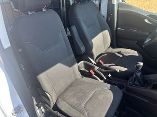Ford Transit Courier 2017 1.5 TDCI & A/C-thumb-18