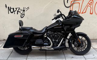 Harley Davidson Road Glide 2020 114