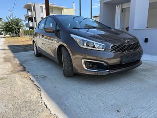 Kia Ceed / cee'd 2019 LX Champion Navigation-thumb-2