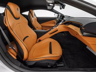Ferrari Roma 2021 COUPE  -V8  620PS-thumb-1