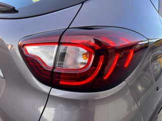 Renault Captur 2018-thumb-63