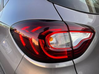 Renault Captur 2018-thumb-64