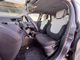 Renault Captur 2018-thumb-41