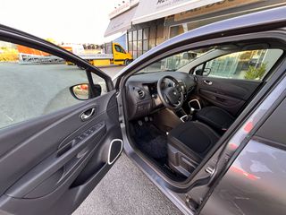 Renault Captur 2018-thumb-44