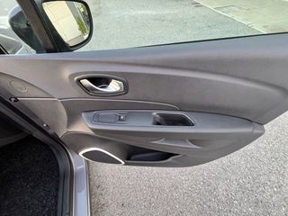 Renault Captur 2018-thumb-49