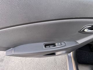 Renault Captur 2018-thumb-53