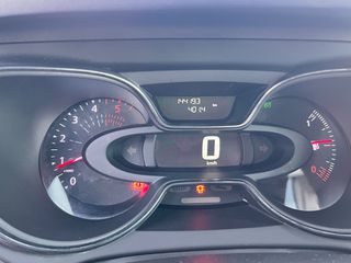 Renault Captur 2018-thumb-28