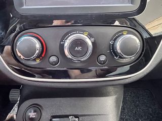 Renault Captur 2018-thumb-30
