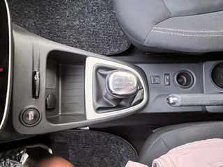Renault Captur 2018-thumb-31