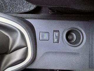 Renault Captur 2018-thumb-32