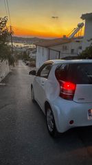 Toyota iQ 2011 Με ηλιοροφή