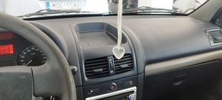 Renault Clio 2004 CLIO-thumb-7