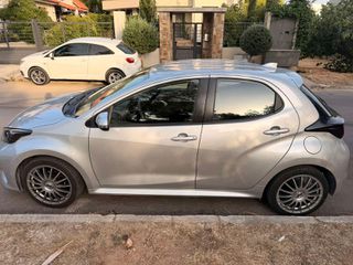Toyota Yaris 2021-thumb-4