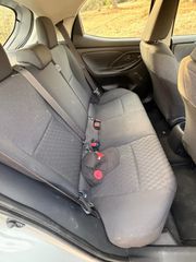 Toyota Yaris 2021-thumb-6