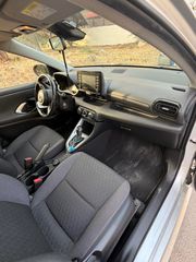 Toyota Yaris 2021-thumb-7