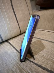 iPhone 12-thumb-1