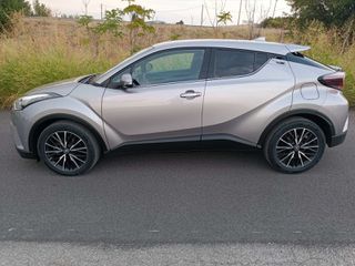 Toyota C-HR 2017 LOUNGE-thumb-4