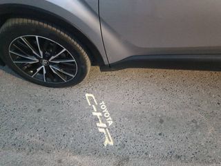 Toyota C-HR 2017 LOUNGE-thumb-11