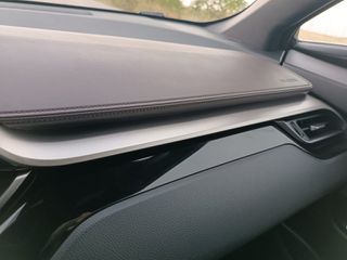 Toyota C-HR 2017 LOUNGE-thumb-17