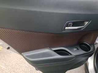 Toyota C-HR 2017 LOUNGE-thumb-26
