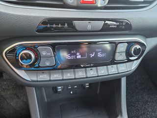 Hyundai i 30 2018 1.0 120PS   DISTINCTIVE-thumb-13