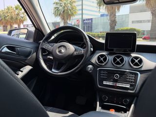 Mercedes-Benz GLA 180 2018 Progressive-thumb-5