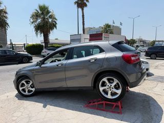Mercedes-Benz GLA 180 2018 Progressive-thumb-8