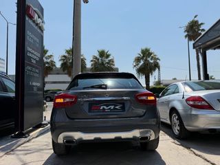 Mercedes-Benz GLA 180 2018 Progressive-thumb-10