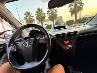 Toyota iQ 2014-thumb-4